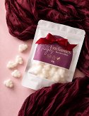 Fondants parfumés en forme de nuages, cire végétale premium. Senteur chic et propre.Madeleine de Pourpre.