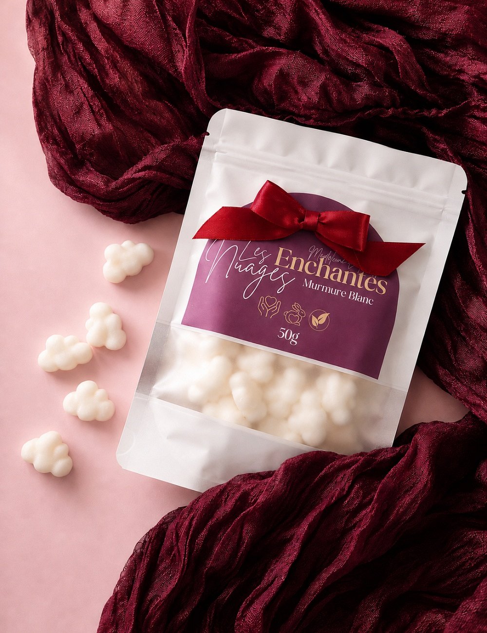 Fondants parfumés en forme de nuages, cire végétale premium. Senteur chic et propre.Madeleine de Pourpre.
