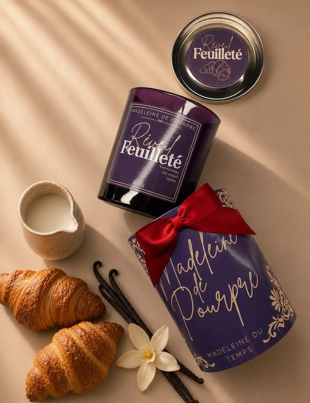 Bougie parfumée aux notes gourmandes de croissant au beurre,lait chaud et vanille. Cire végétale Madeleine de Pourpre.