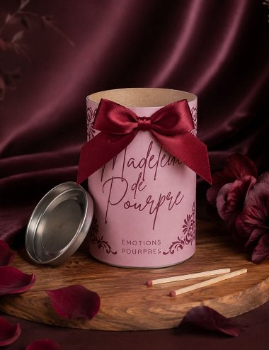 Emballage cadeau madeleine de pourpre. Collection emotions pourpres. Senteur poudrée et chic.